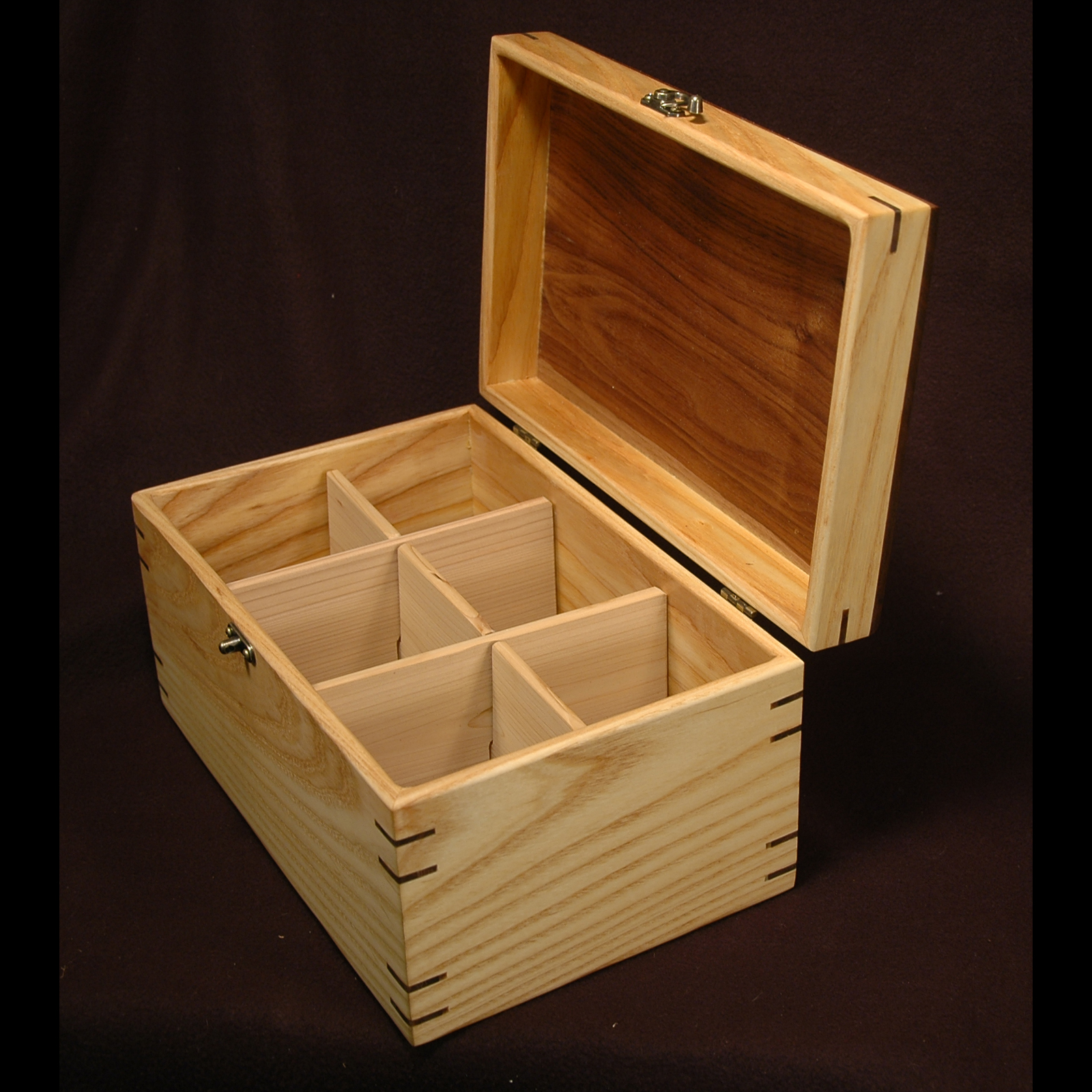 Seed Box Woodworking Plan - WoodworkersWorkshop